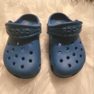 Crocs (Toddler Size 7)